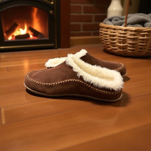 Sorel Men’s Falcon Ridge II Chocolate Suede Slippers with Cream Fur Lining - Picture 10 of 11